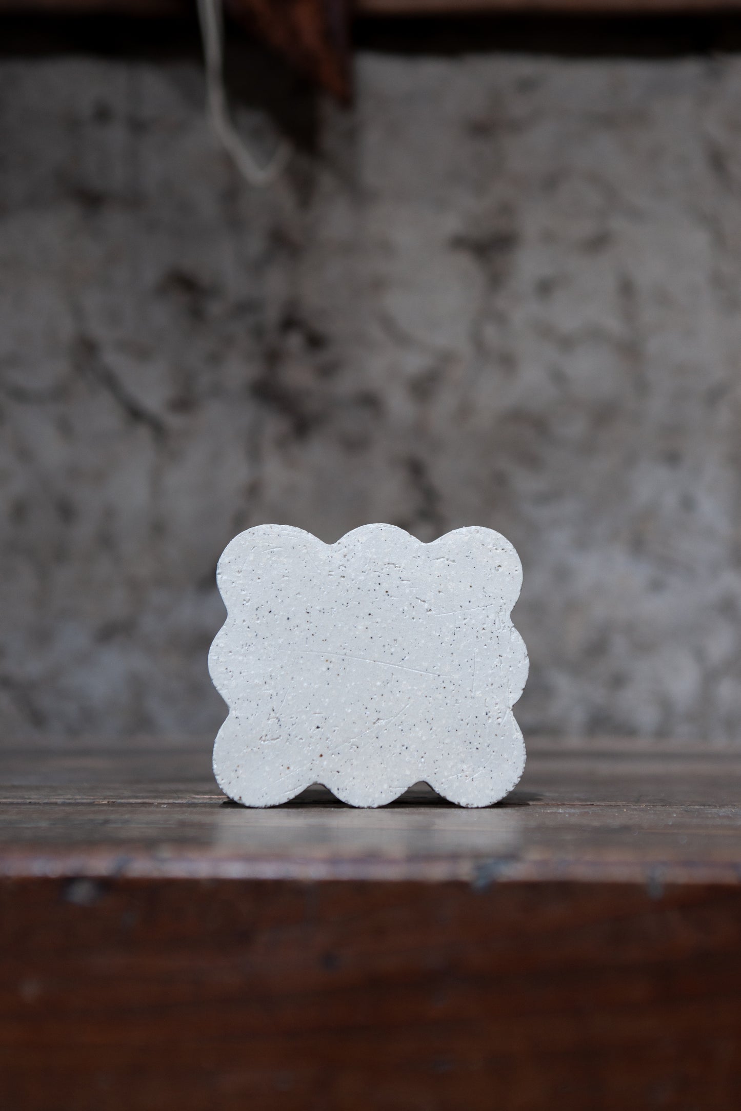 CONTOUR PLATE