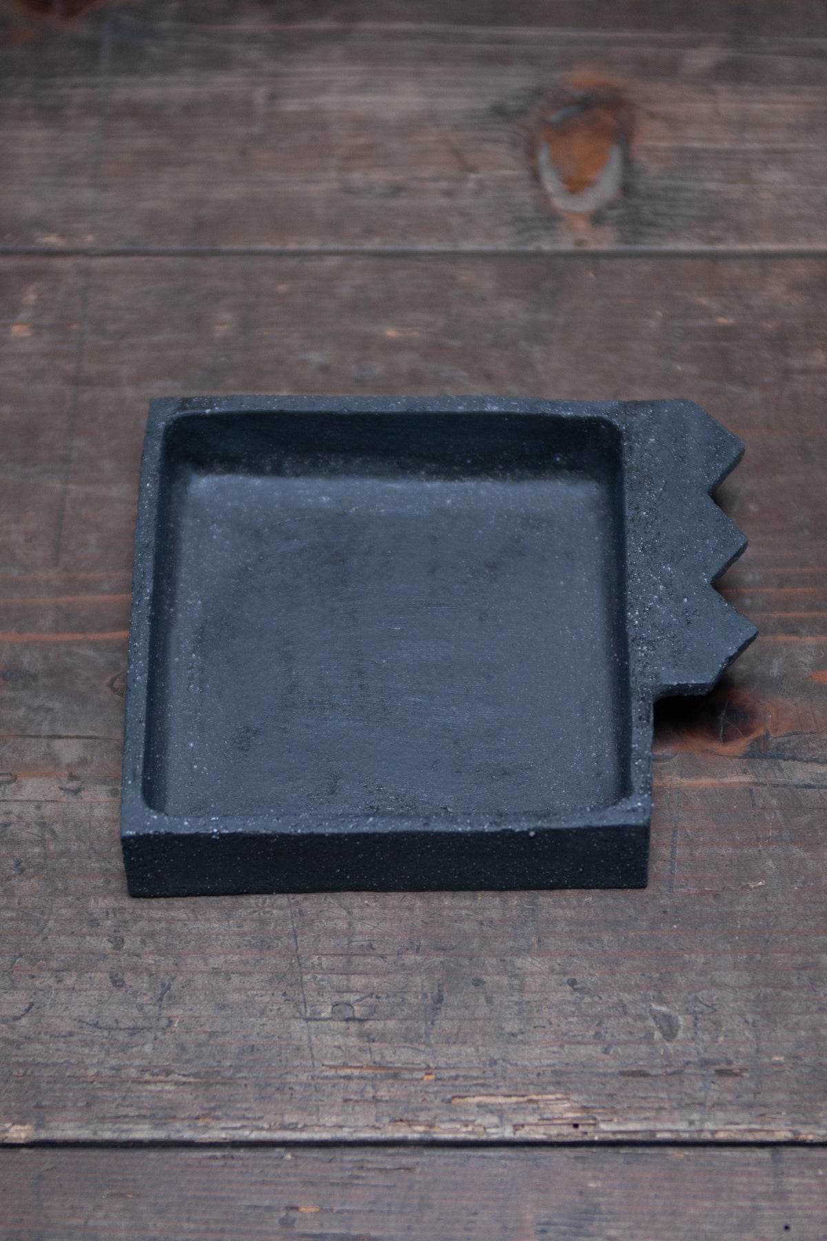 TILE（M）