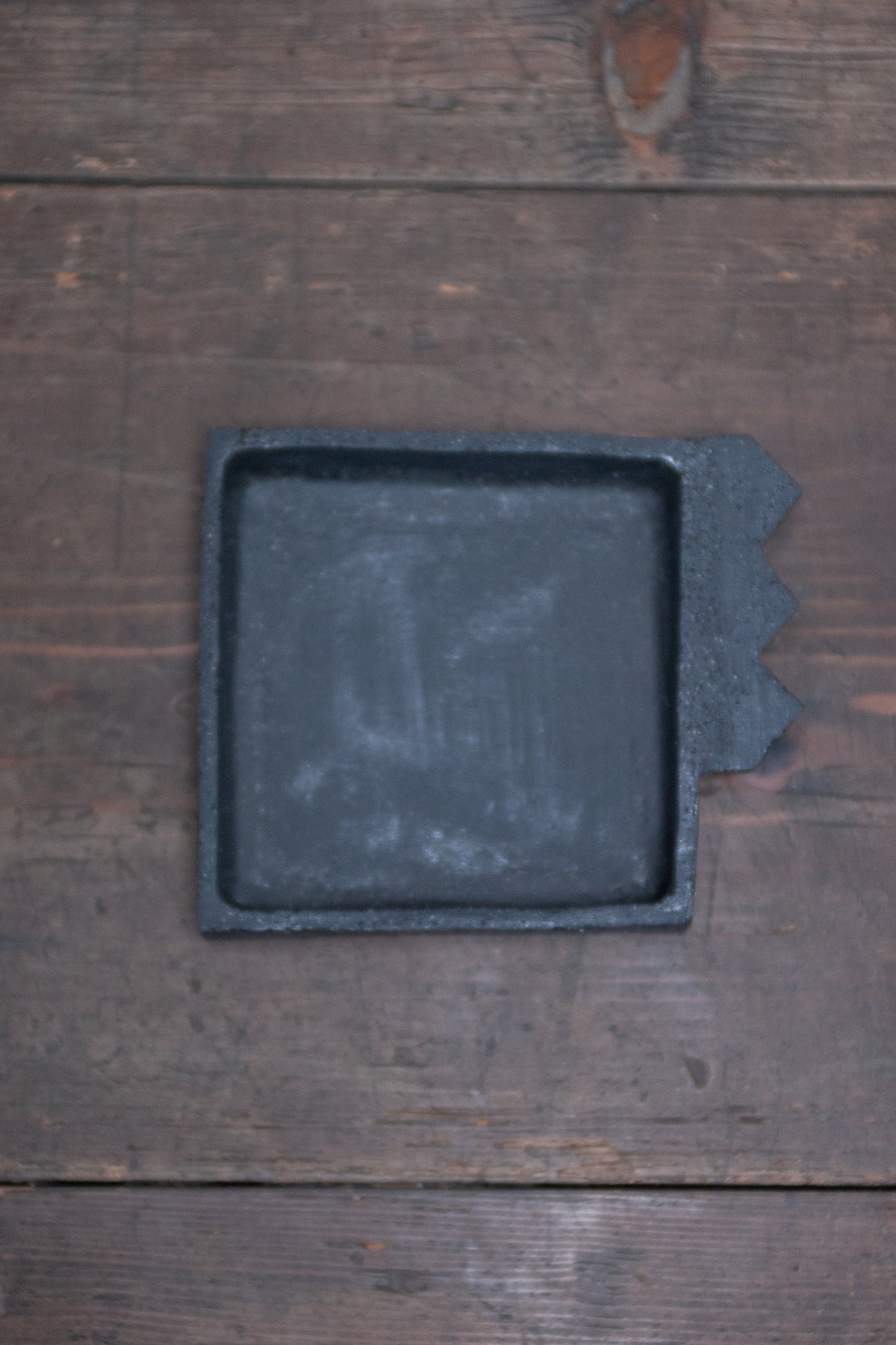 TILE（M）